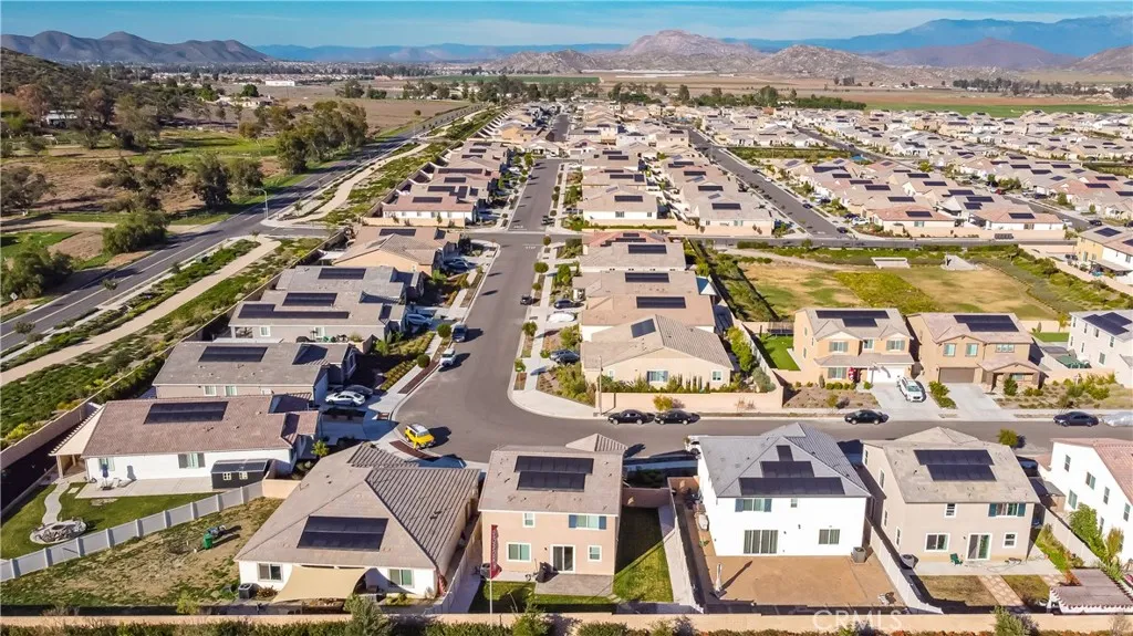 30295 Singer Ln, Menifee, California 92584 home-pic-52
