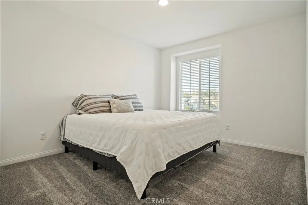 30295 Singer Ln, Menifee, California 92584 home-pic-26