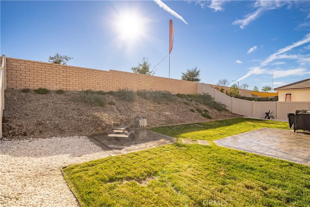 30295 Singer Ln, Menifee, California 92584 home-pic-38
