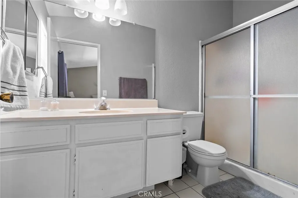 12831 Stage Coach Drive, Victorville, California 92392 home-pic-17