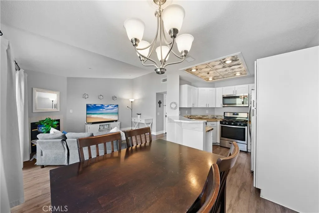 2620 Avenida Del Vista 203, Corona, California 92882 home-pic-5