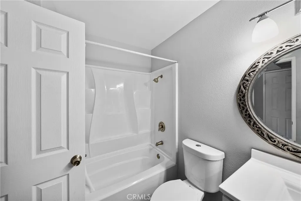 2620 Avenida Del Vista 203, Corona, California 92882 home-pic-15