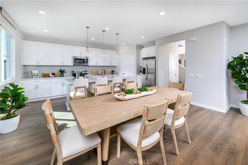 9559 Silverstein Drive, Riverside, California 92508 home-pic-3