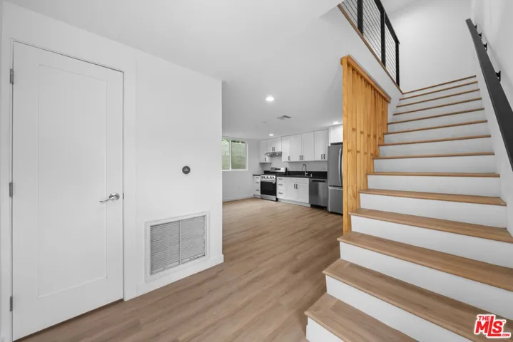 1535 3/4 N Kingsley Drive, Los Angeles, California 90027
