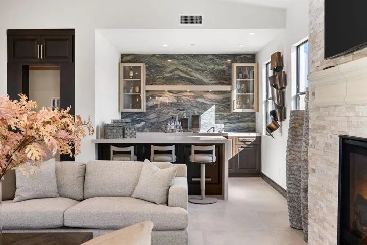 157-web-or-mls-82-print-2Z7A9881