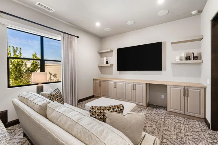 172-web-or-mls-97-print-2Z7A9956