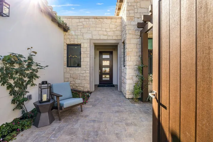 107-web-or-mls-30-print-2Z7A0141