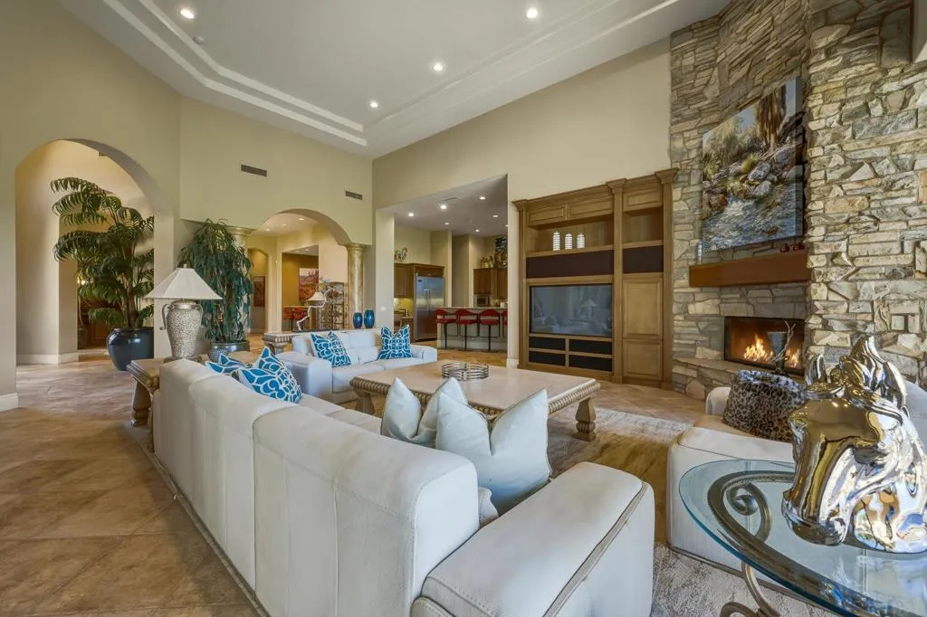 57785 Black Diamond, La Quinta, California 92253 home-pic-16