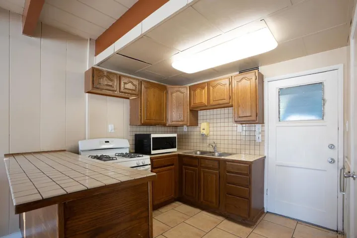 Recreation Room/Community Kitchen