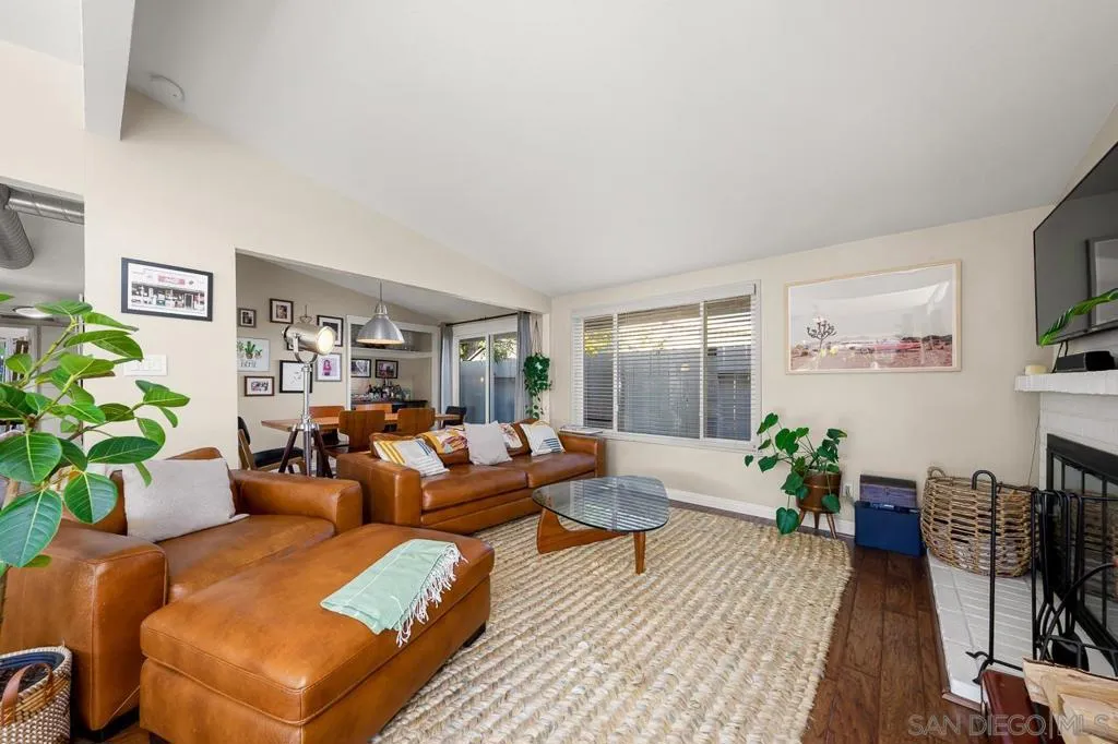 6209 Amber Lake Ave, San Diego, California 92119 home-pic-13