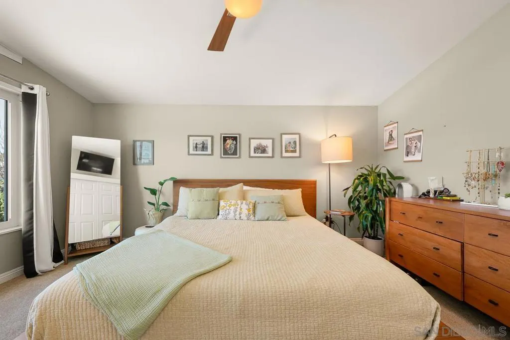 6209 Amber Lake Ave, San Diego, California 92119 home-pic-26