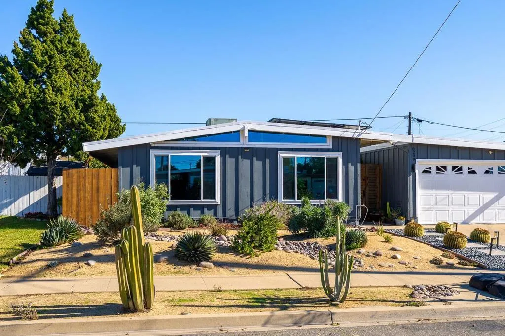 6209 Amber Lake Ave, San Diego, California 92119 home-pic-42