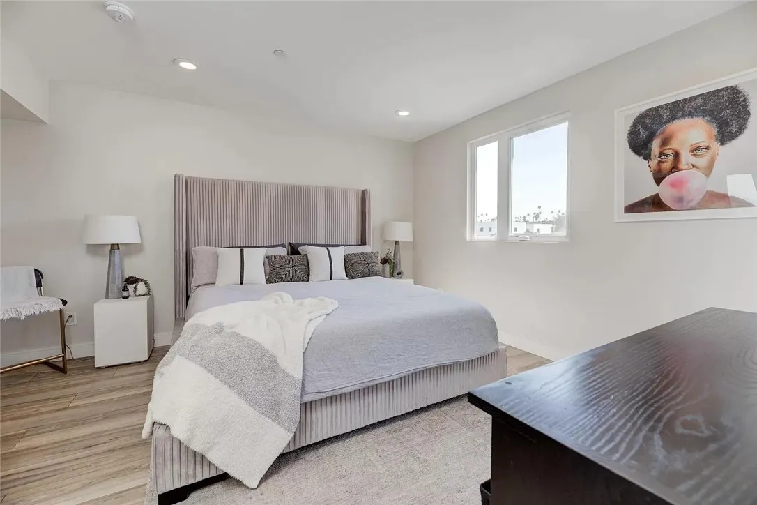 2151 S West View Street, Los Angeles, California 90016 home-pic-26
