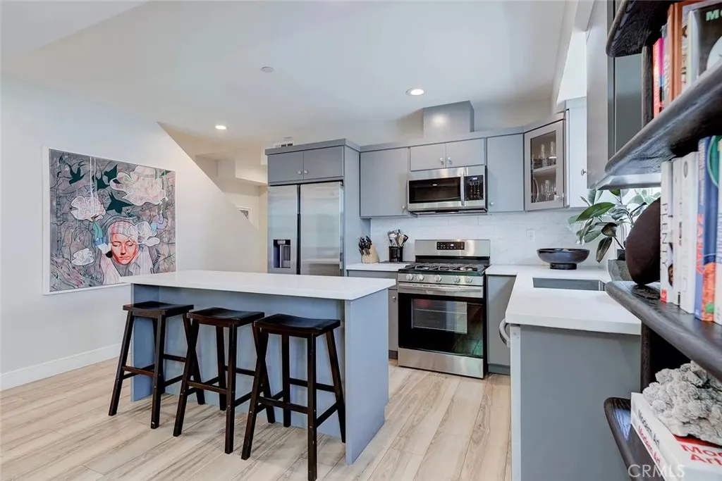 2151 S West View Street, Los Angeles, California 90016 home-pic-7