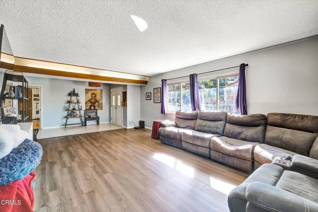 200 Sleepy Hollow Terrace, Glendale, California 91206 home-pic-8