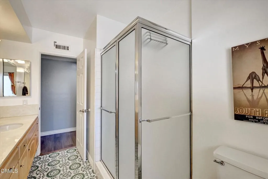 200 Sleepy Hollow Terrace, Glendale, California 91206 home-pic-26