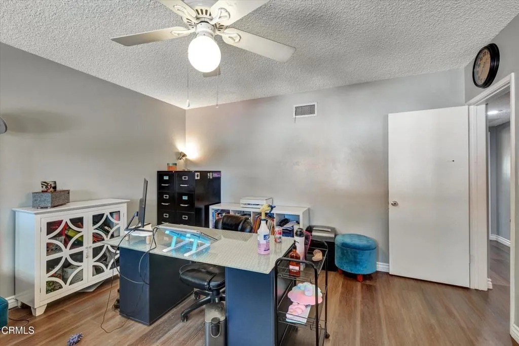 200 Sleepy Hollow Terrace, Glendale, California 91206 home-pic-29
