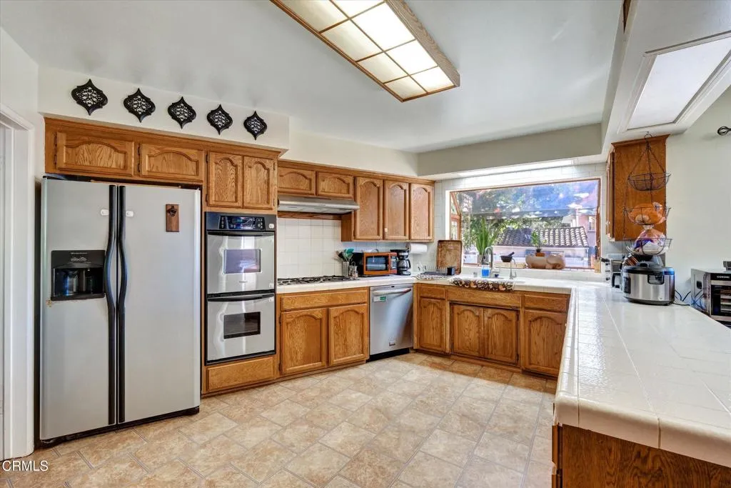 200 Sleepy Hollow Terrace, Glendale, California 91206 home-pic-12
