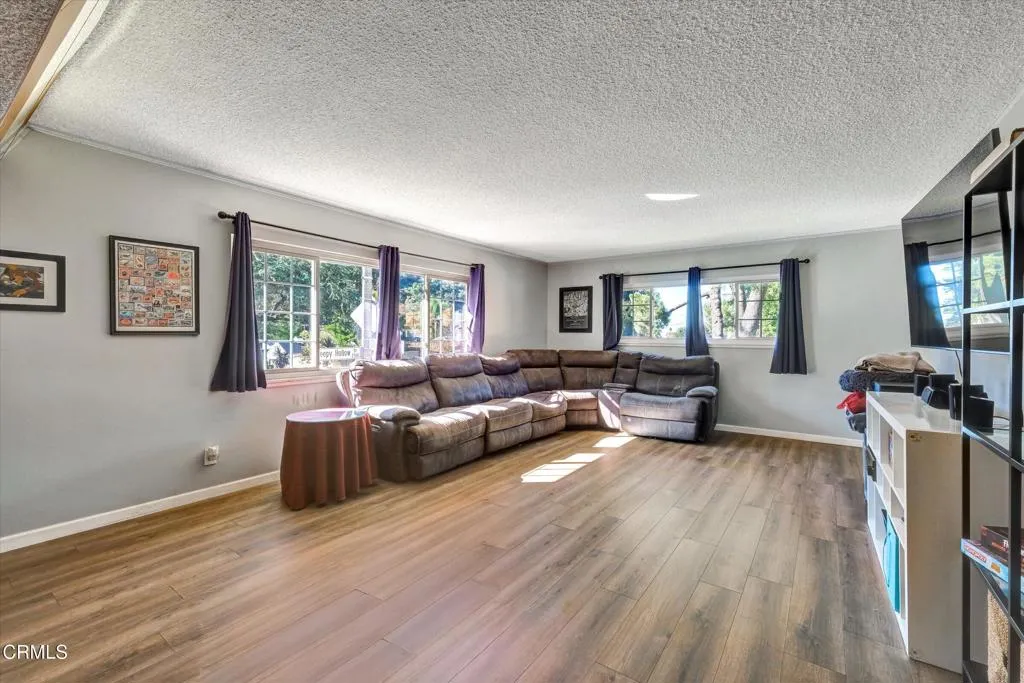 200 Sleepy Hollow Terrace, Glendale, California 91206 home-pic-6