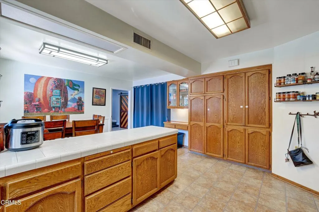 200 Sleepy Hollow Terrace, Glendale, California 91206 home-pic-14