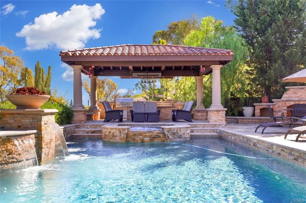 21 Ridgeview, Irvine, California 92603 home-pic-24
