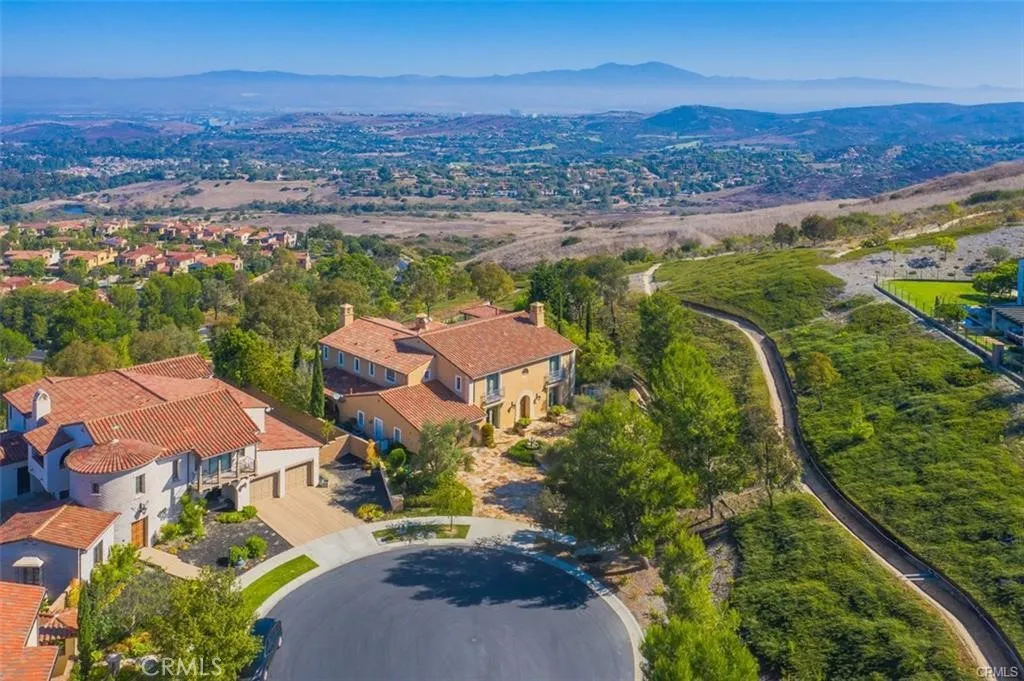 21 Ridgeview, Irvine, California 92603 home-pic-3