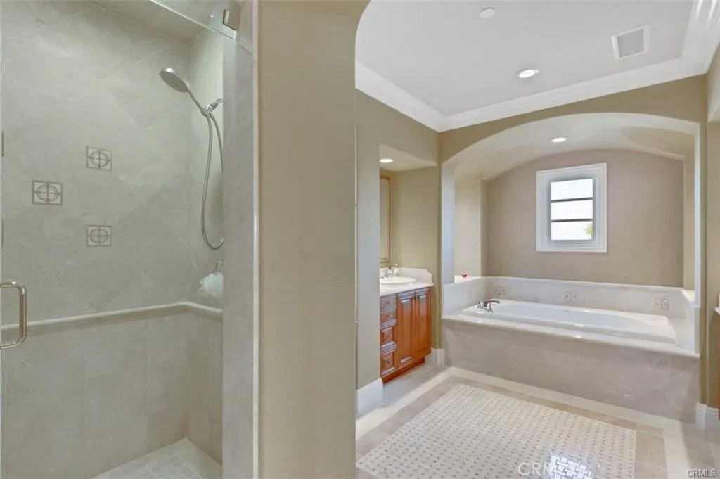 21 Ridgeview, Irvine, California 92603 home-pic-60