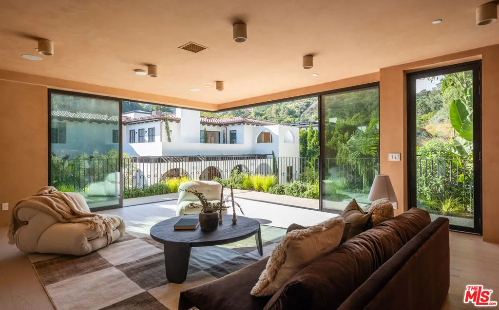 966 Stone Canyon Road, Los Angeles, California 90077 home-pic-20