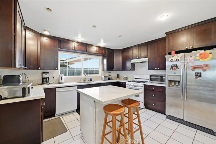 7857 Embry Point, San Diego, California 92126