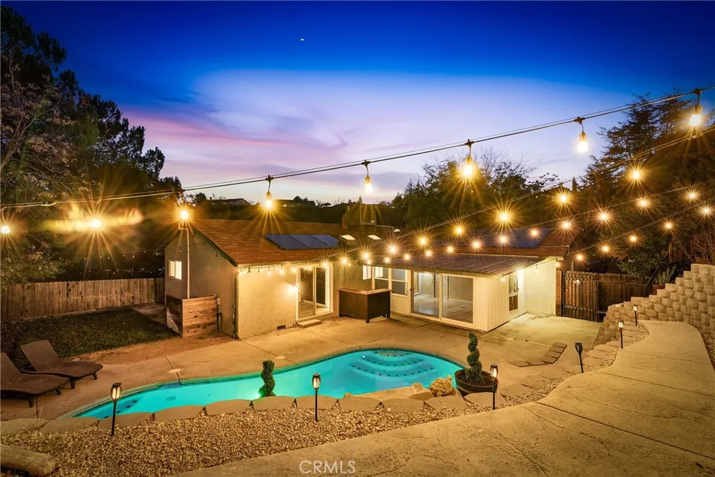 102 Glencrest Lane, Paso Robles, California 93446 home-pic-17