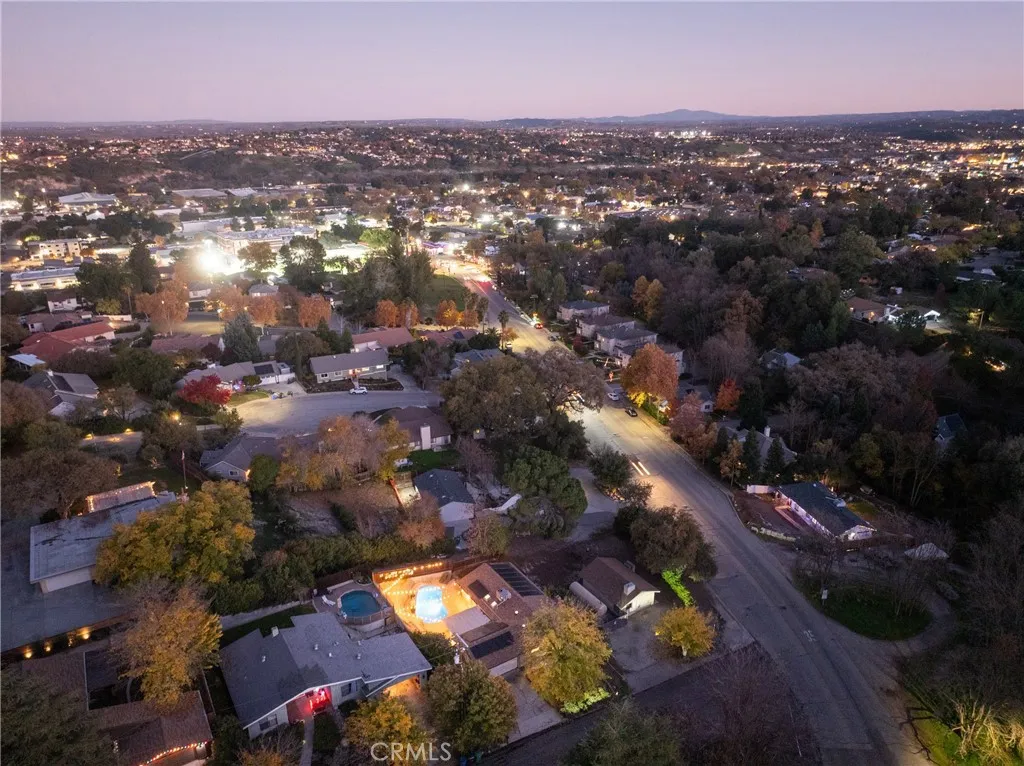 102 Glencrest Lane, Paso Robles, California 93446 home-pic-24