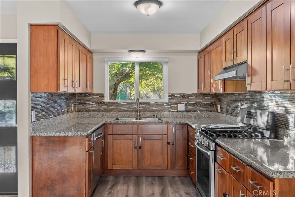 102 Glencrest Lane, Paso Robles, California 93446 home-pic-7