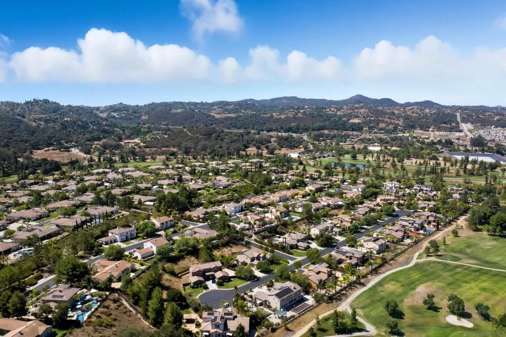 14257 Merion, Valley Center, California 92082 home-pic-8