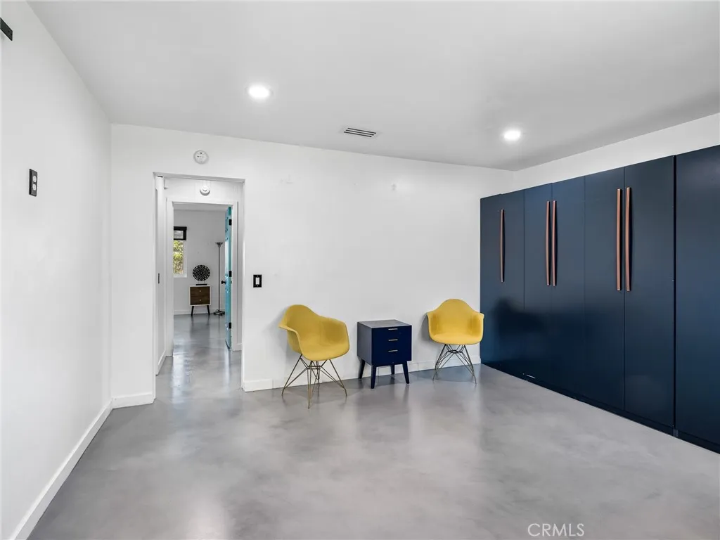 39646 174th Street E, Palmdale, California 93591 home-pic-28