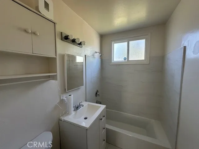 5765 Jamieson, Encino, California 91316 home-pic-15