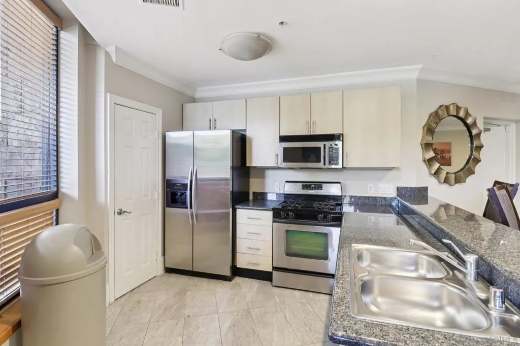 1480 Broadway 2621, San Diego, California 92101 home-pic-54