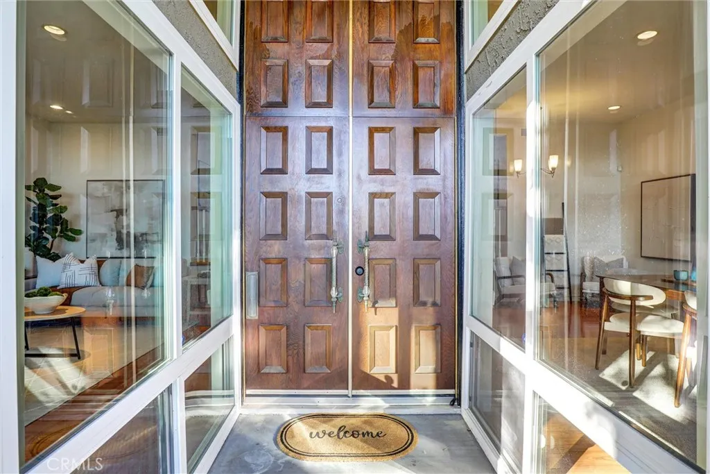 1032 Palo Verde, Long Beach, California 90815 home-pic-2