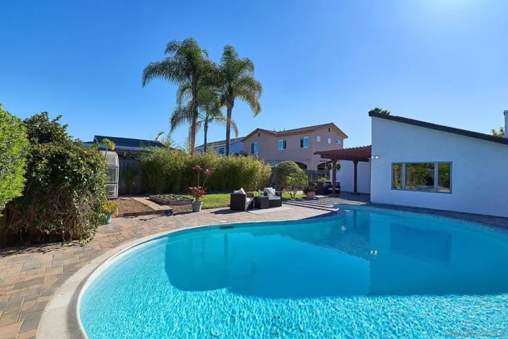 7962 Merrington Pl, San Diego, California 92126