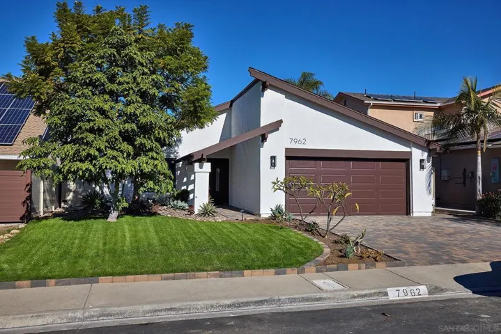 7962 Merrington Pl, San Diego, California 92126