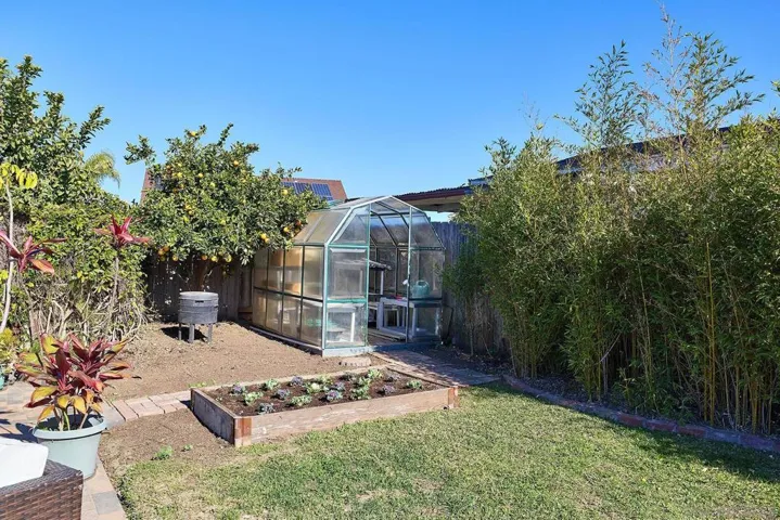7962 Merrington Pl, San Diego, California 92126