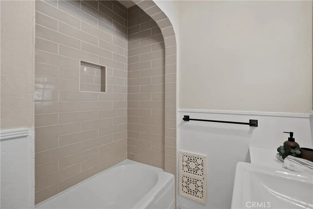 13707 Philadelphia, Whittier, California 90601 home-pic-31