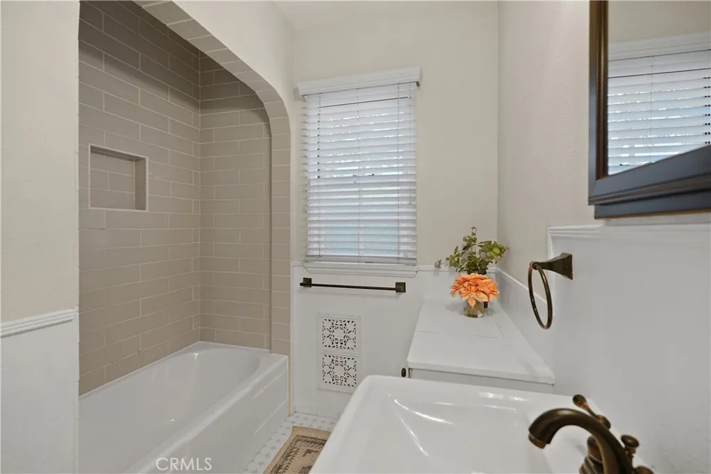 13707 Philadelphia, Whittier, California 90601 home-pic-28