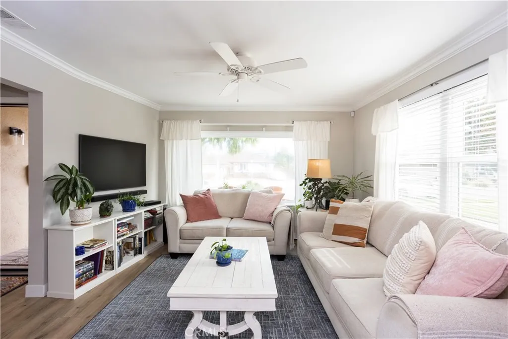 119 N Annin, Fullerton, California 92831 home-pic-9