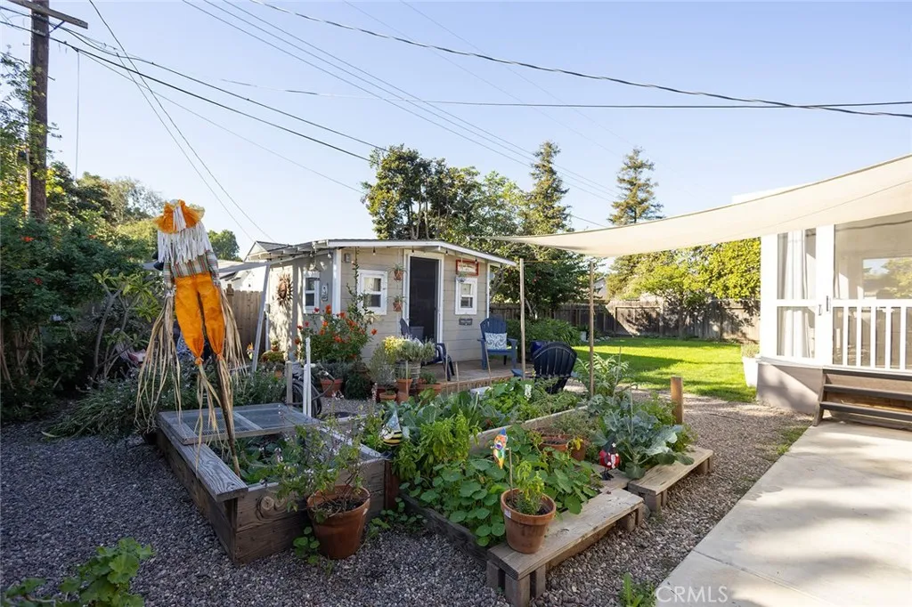 119 N Annin, Fullerton, California 92831 home-pic-32