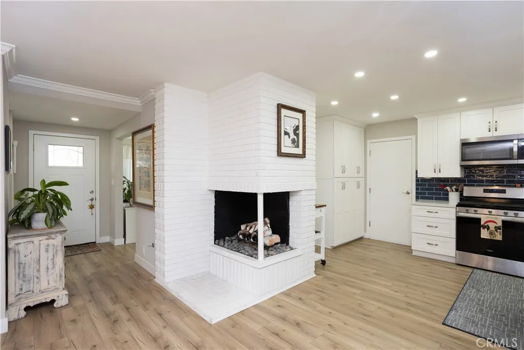 119 N Annin, Fullerton, California 92831 home-pic-3