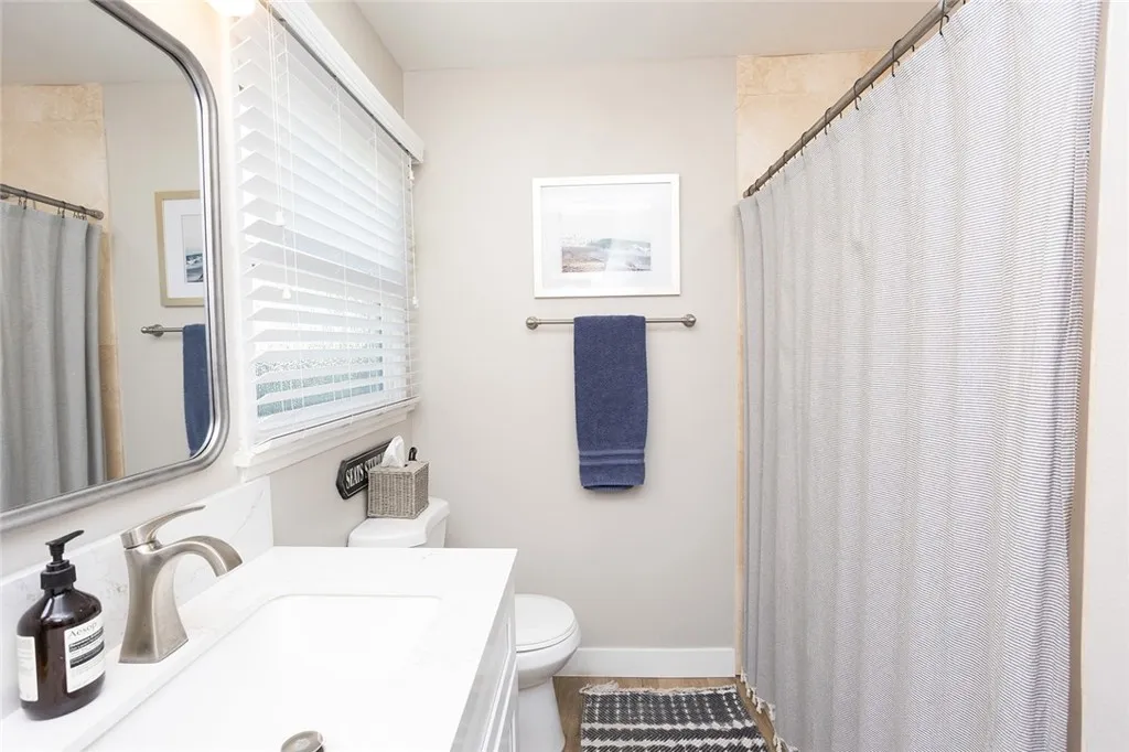 119 N Annin, Fullerton, California 92831 home-pic-19
