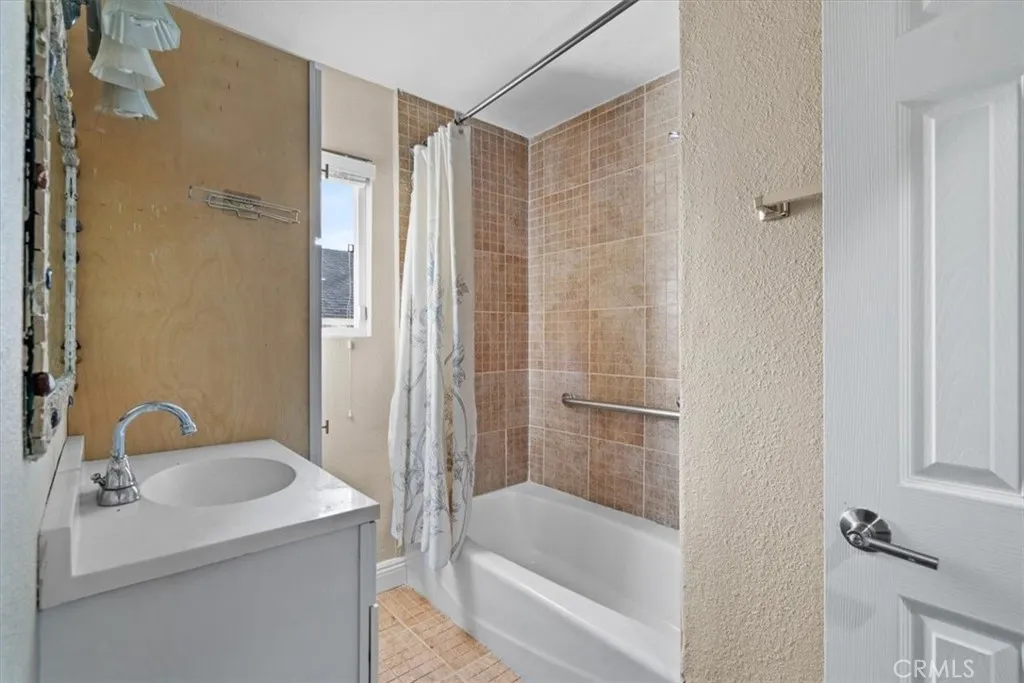 17222 Wall, Carson, California 90746 home-pic-19