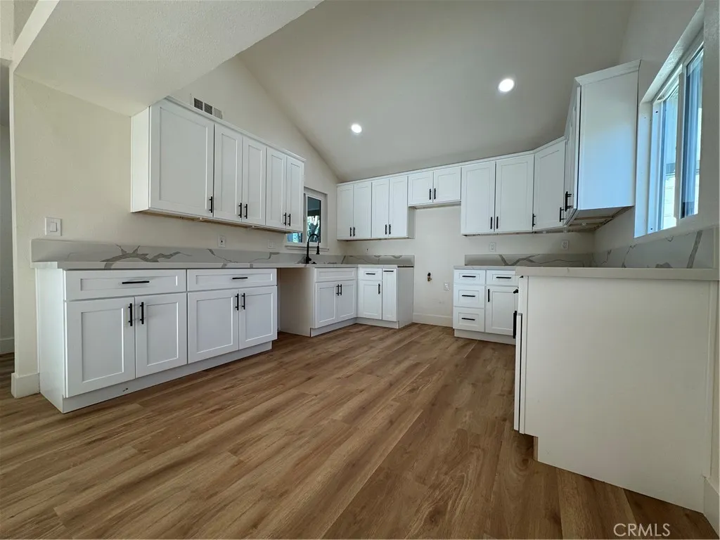 13136 Harlow, Corona, California 92879 home-pic-10