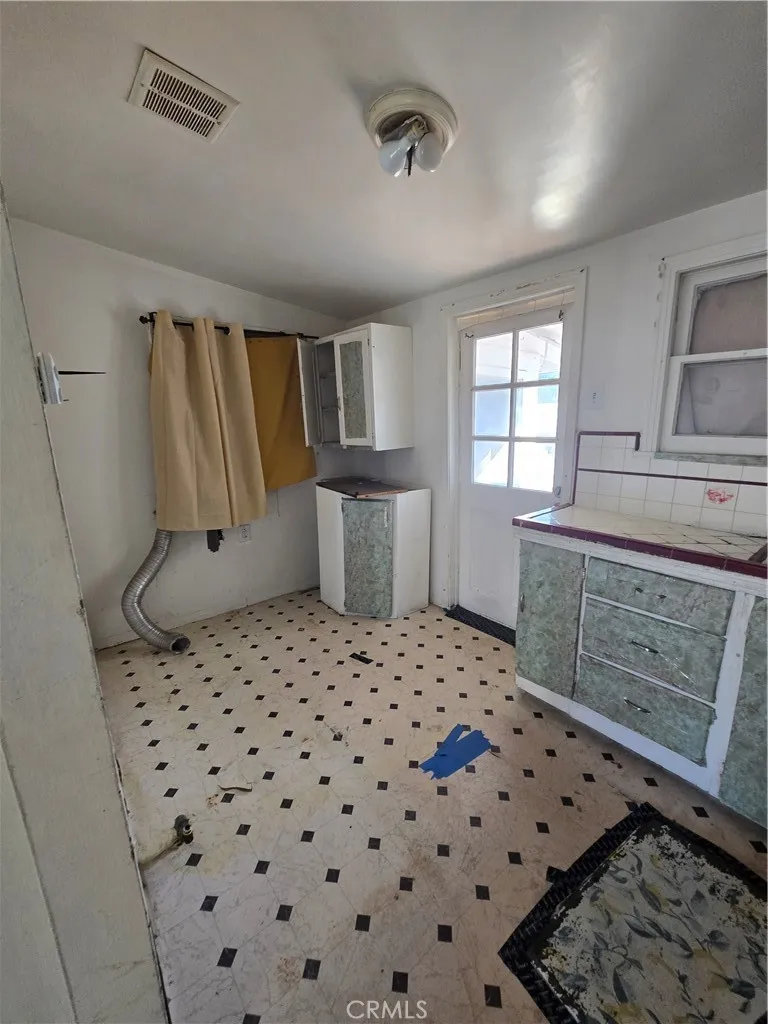 3868 E 1st, Los Angeles, California 90063 home-pic-19