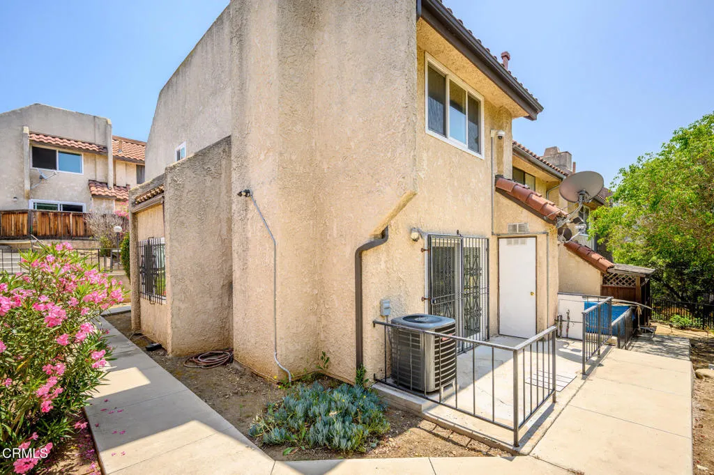 5036 E Echo Street 37, Los Angeles, California 90042 home-pic-25